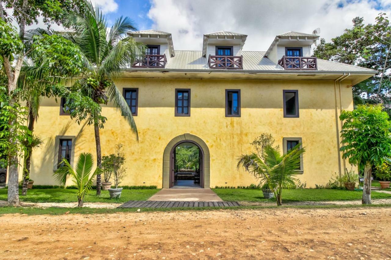 Mahogany Hall San Ignacio Exteriér fotografie