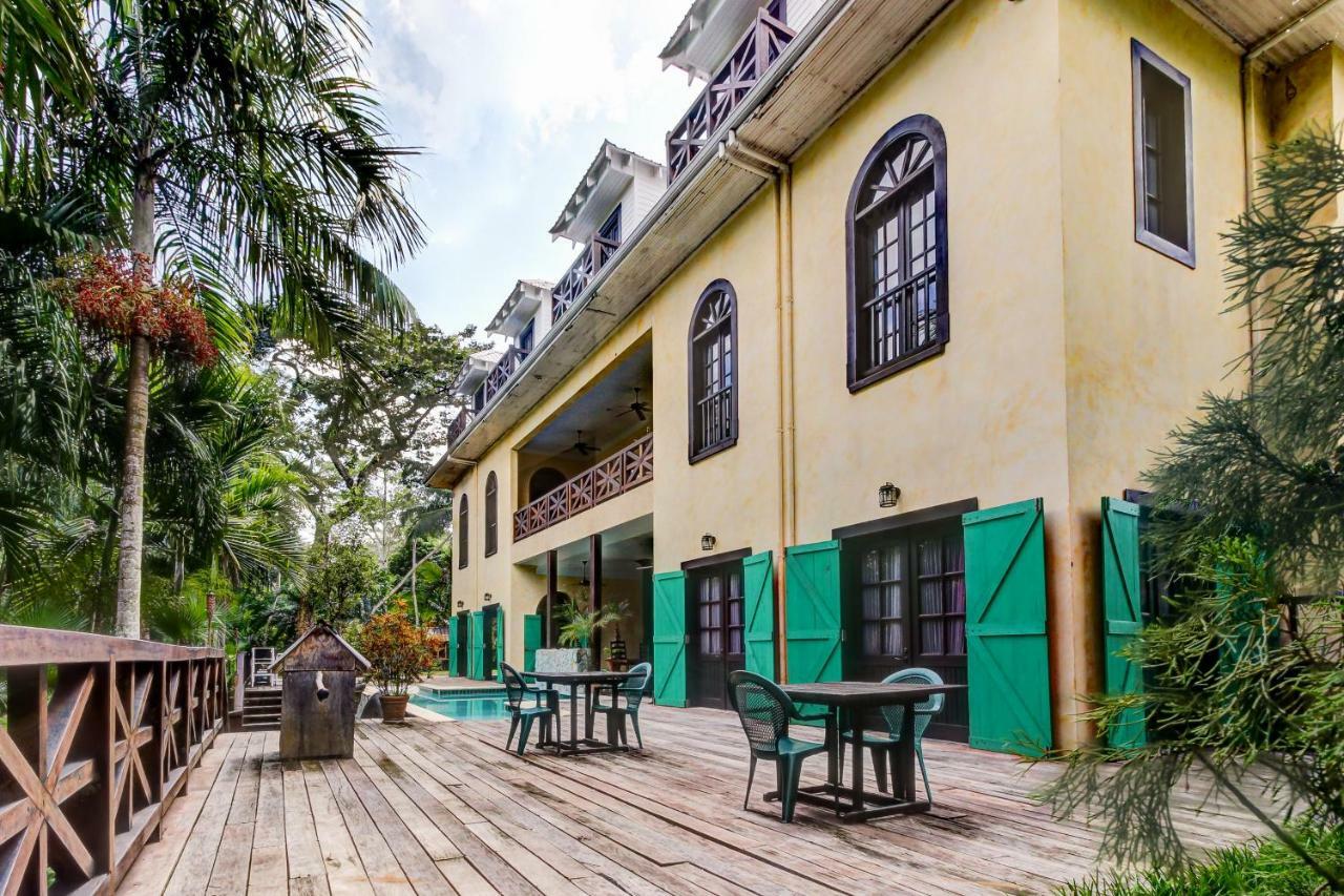 Mahogany Hall San Ignacio Exteriér fotografie