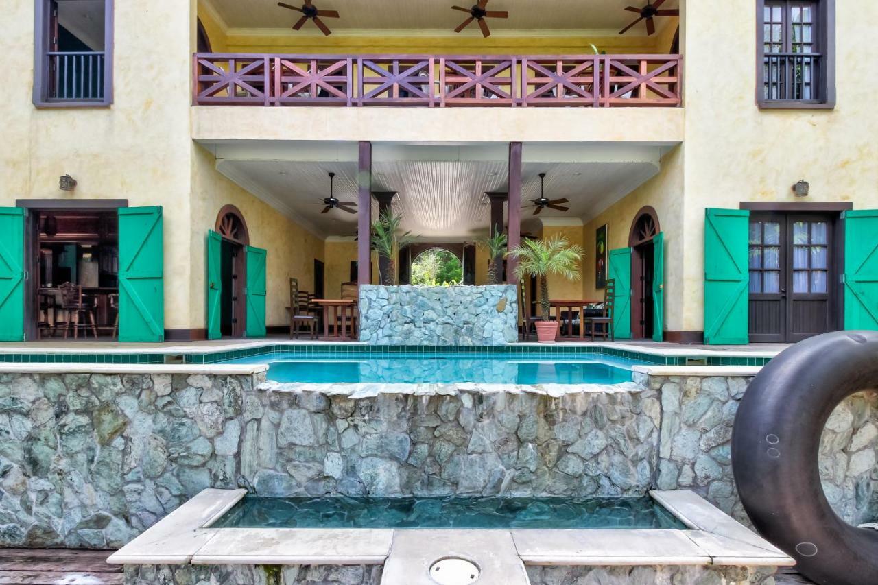 Mahogany Hall San Ignacio Exteriér fotografie