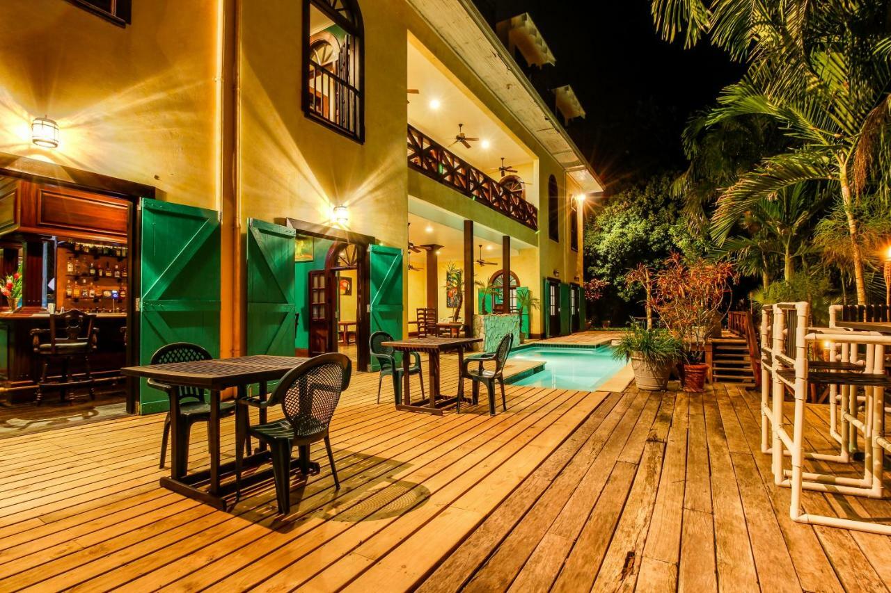 Mahogany Hall San Ignacio Exteriér fotografie