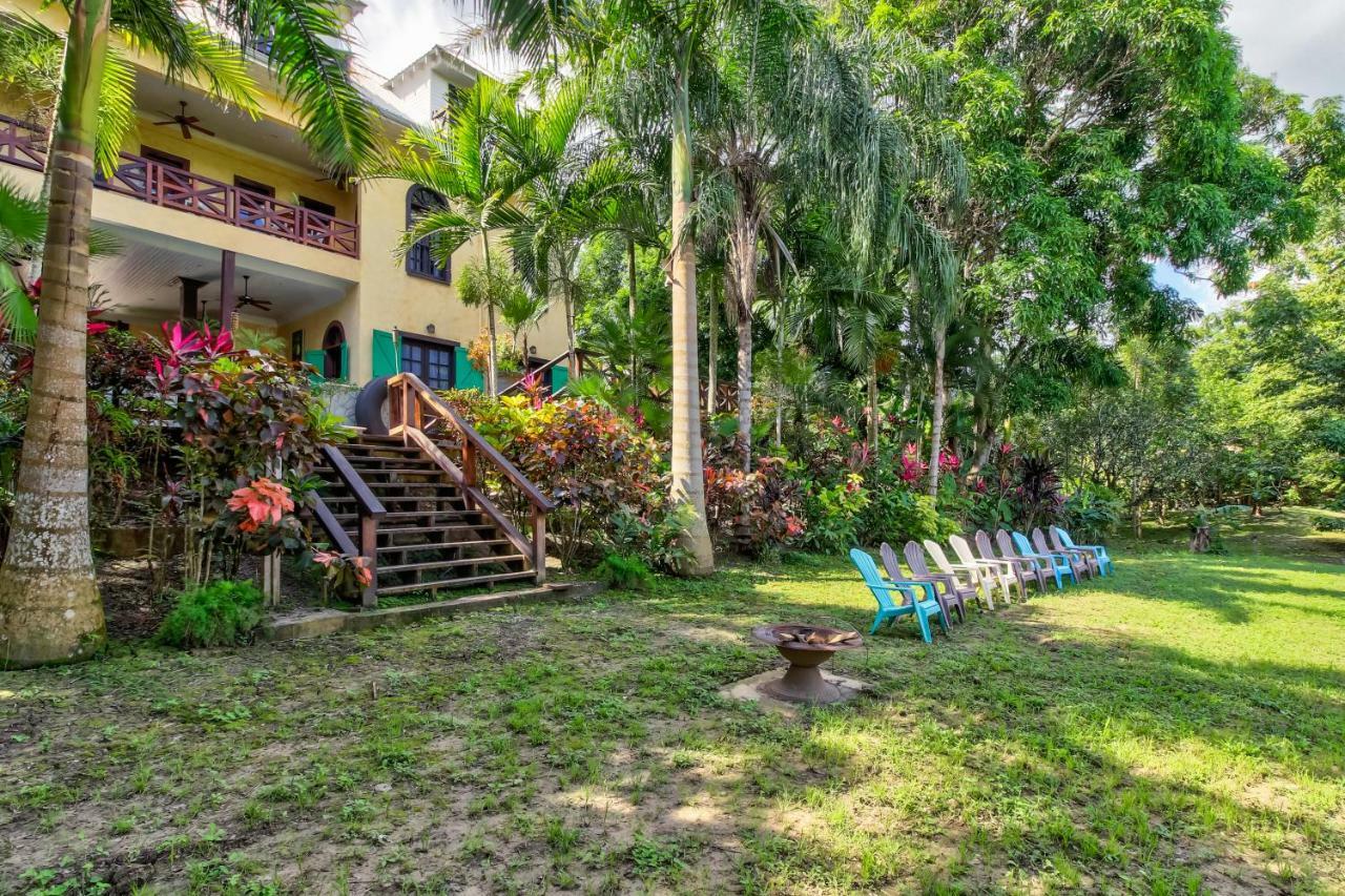 Mahogany Hall San Ignacio Exteriér fotografie