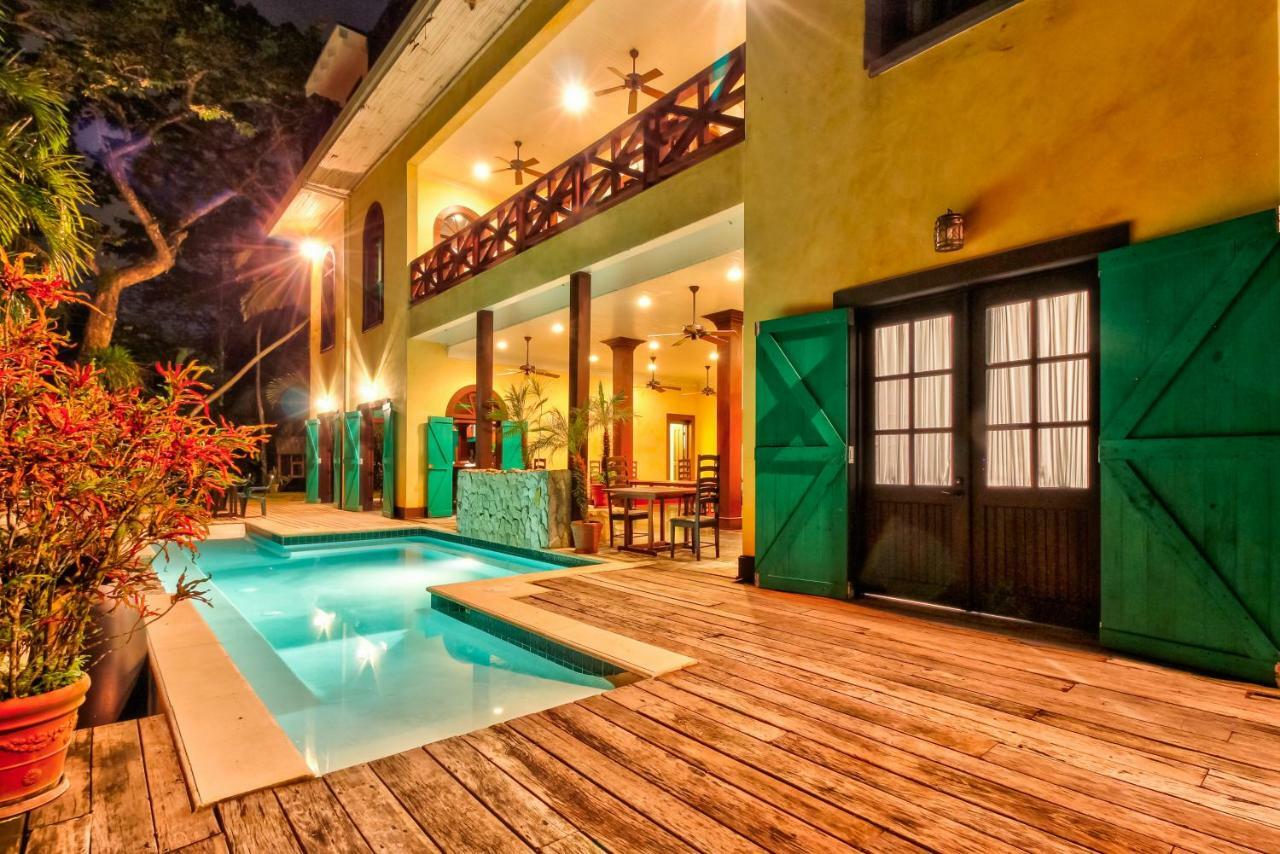 Mahogany Hall San Ignacio Exteriér fotografie